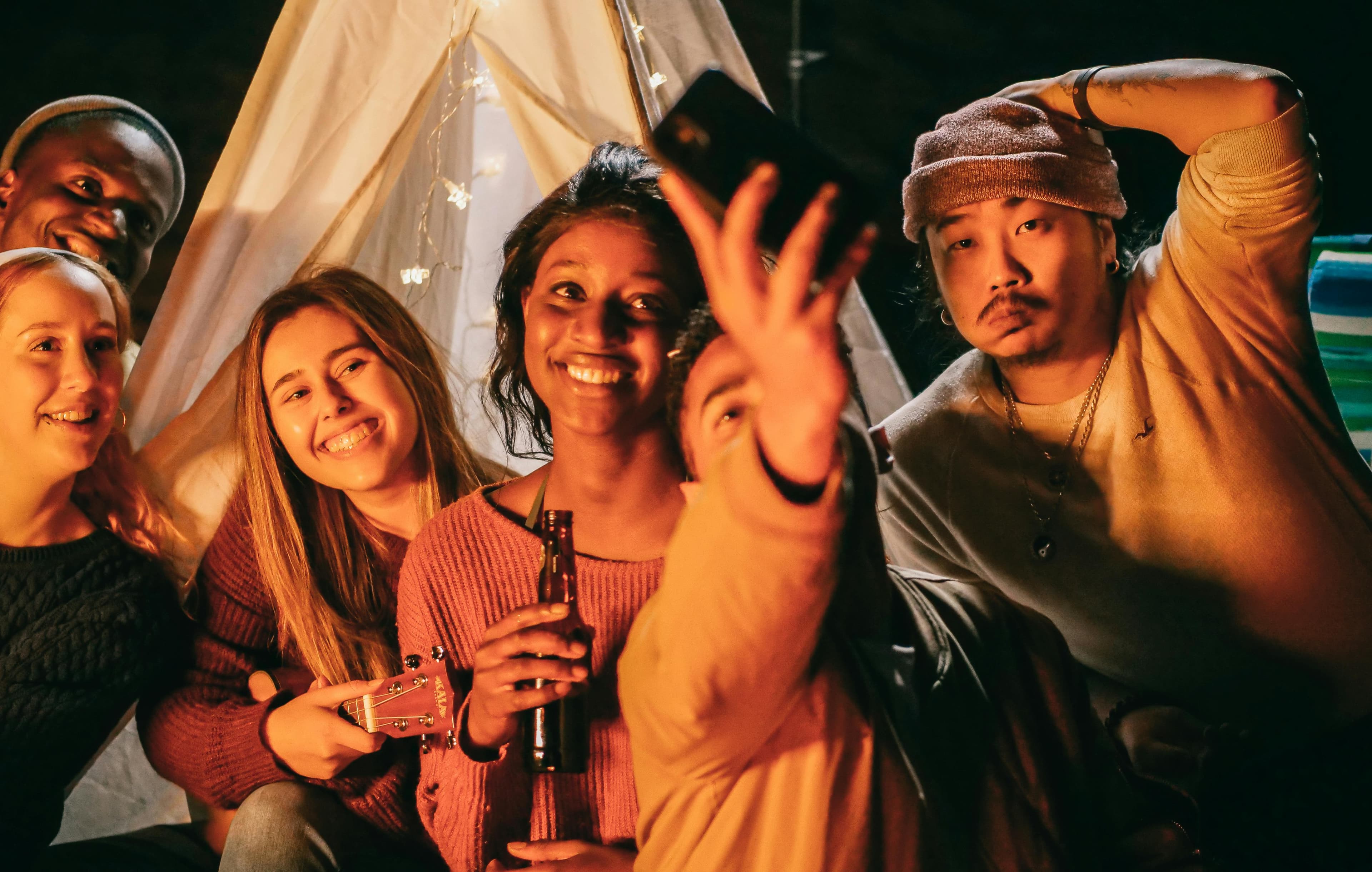 People connecting naturally in a small-group social setting